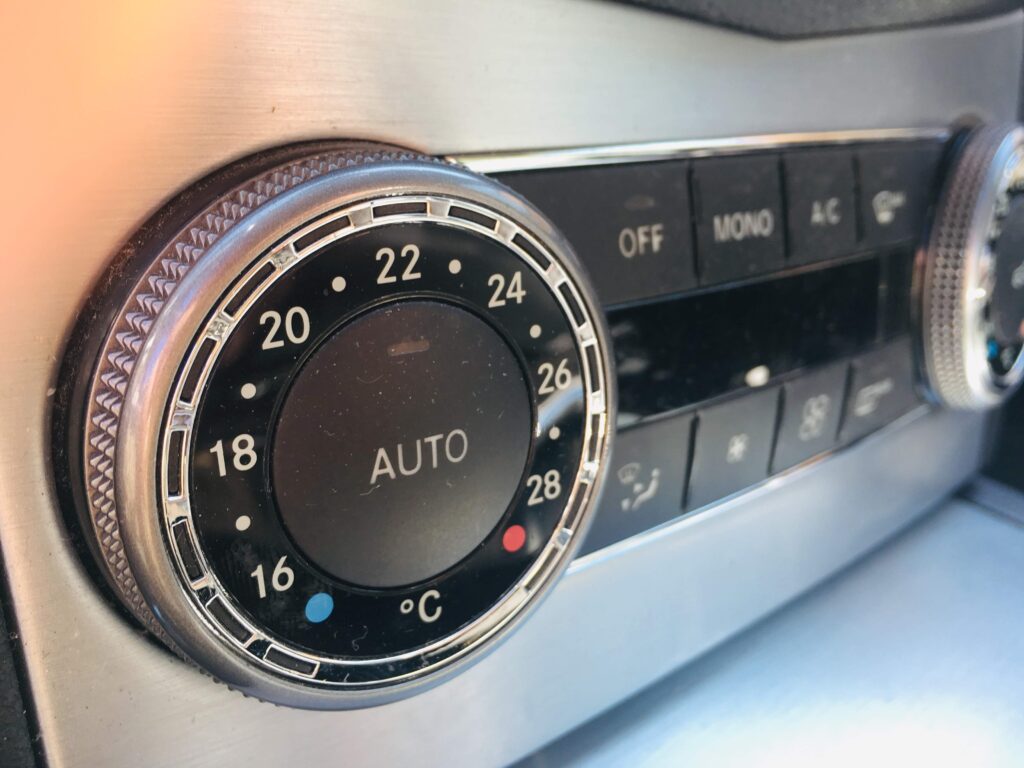 Ac kontrola klima u vozilu